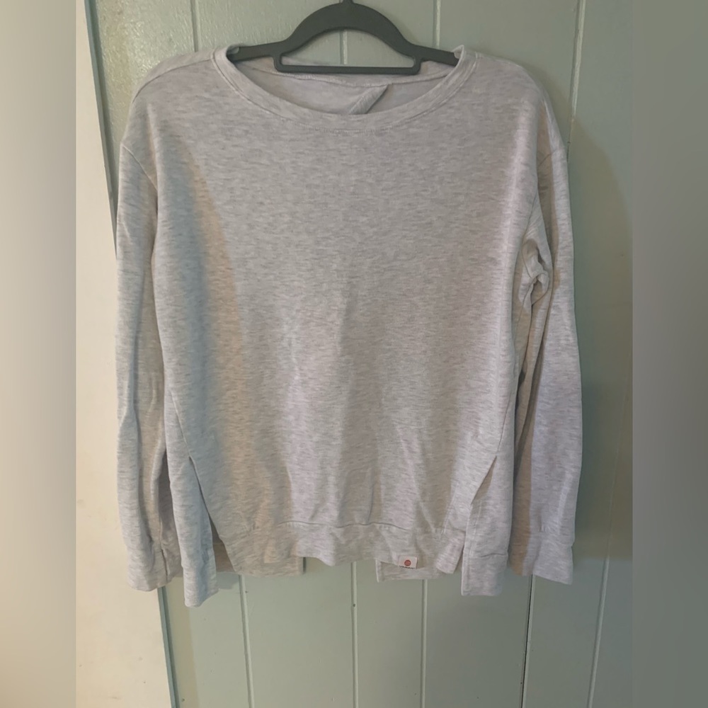 Vimmia Open Back Long Sleeve Shirt - size Large